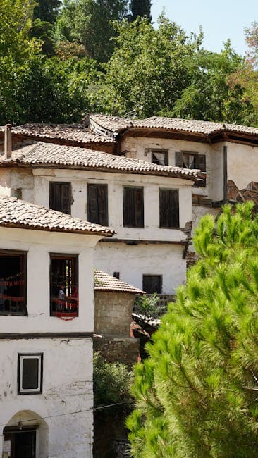 The old houses in the village of kastoria