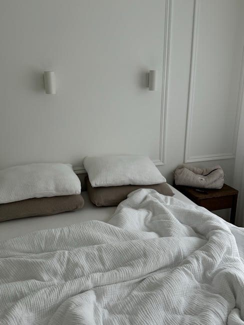 Minimalist White Bedroom Interior Design